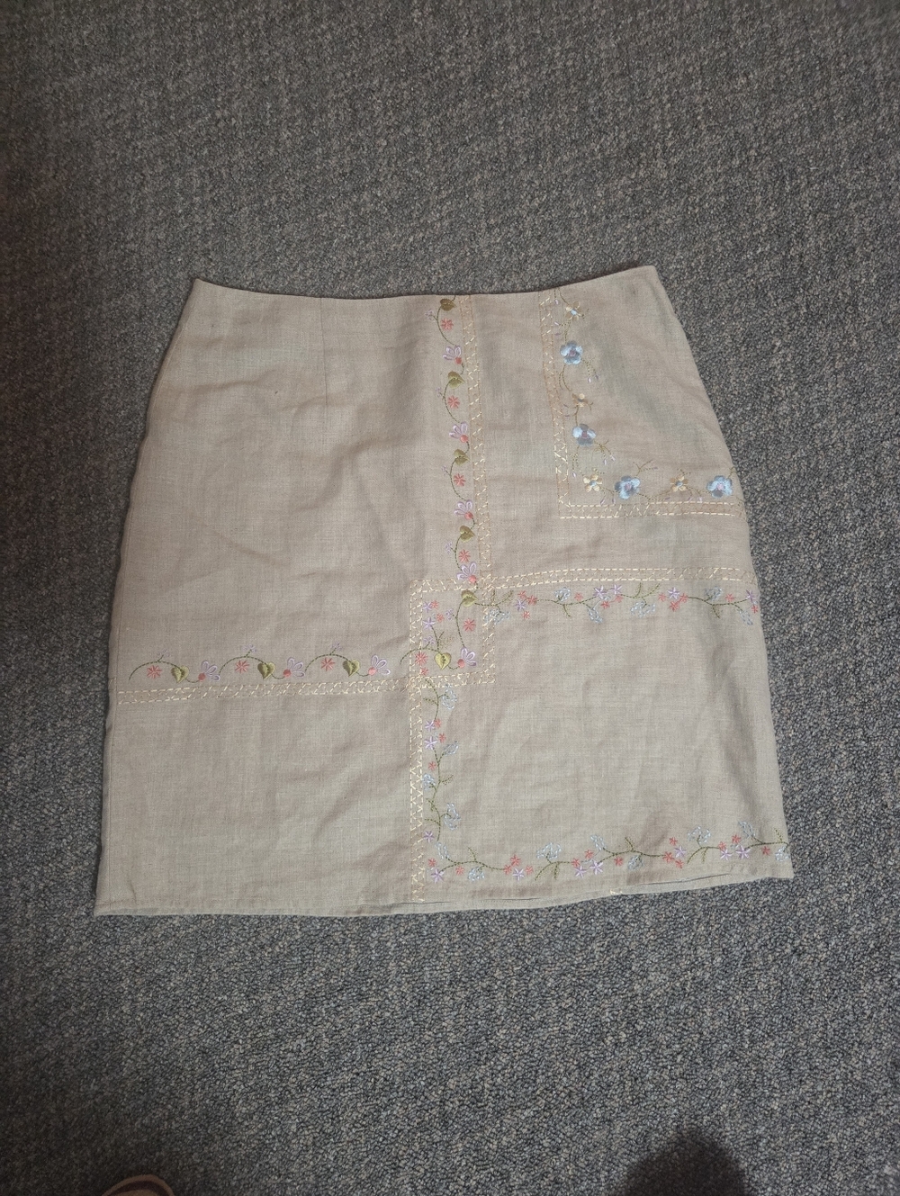 Embroidered Beige Pencil Skirt with Floral Detail
